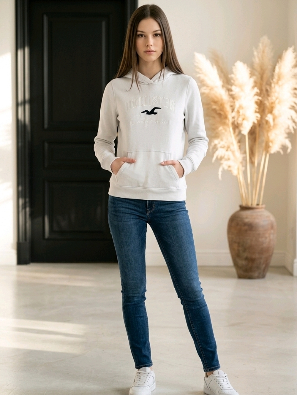 Hollister California Embroidered Logo Pullover Hoodie Light Gray Kids Small